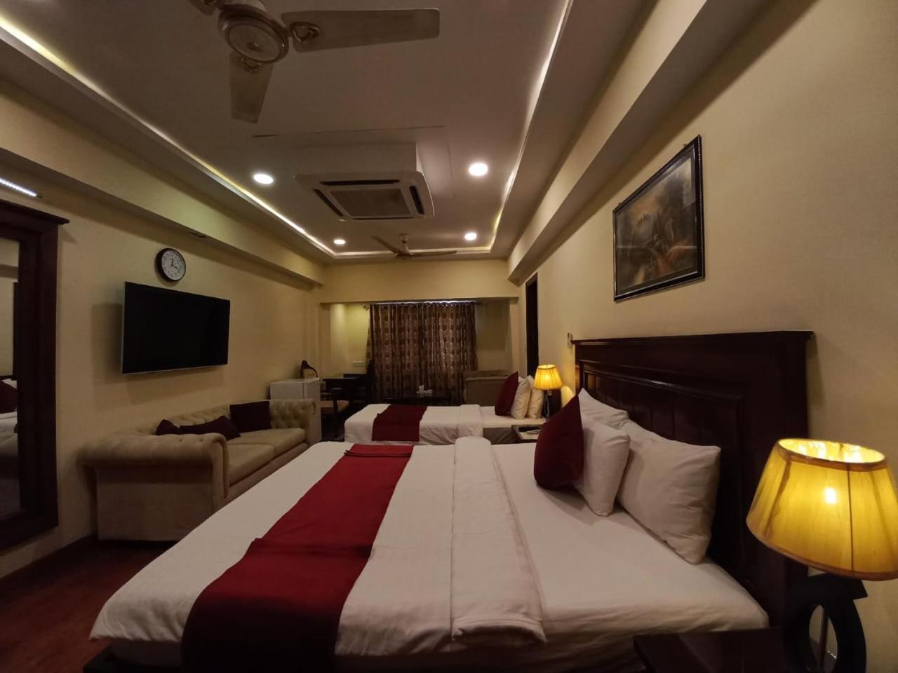 איסלמאבד Diplomat Hotel מראה חיצוני תמונה