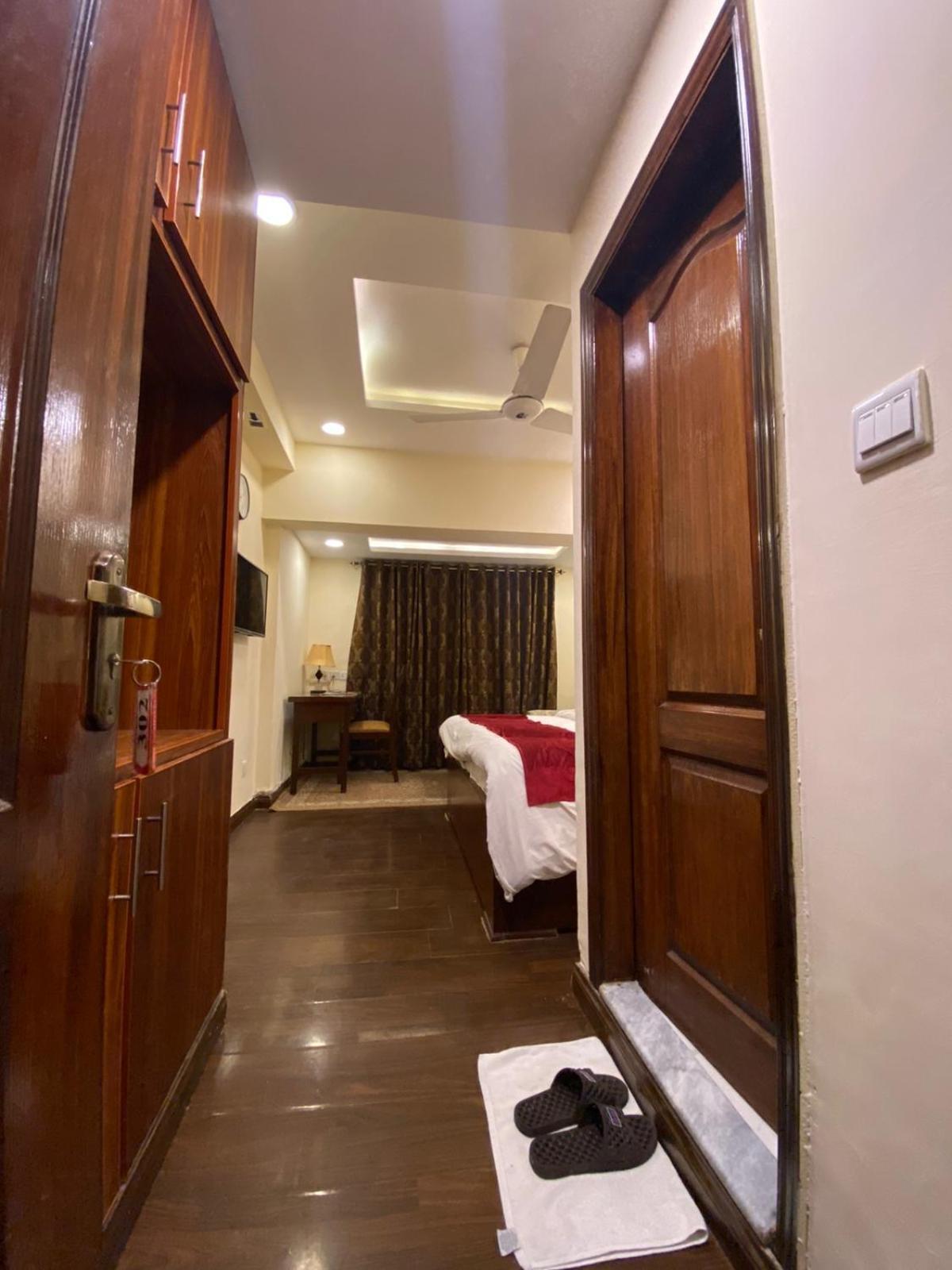 איסלמאבד Diplomat Hotel מראה חיצוני תמונה
